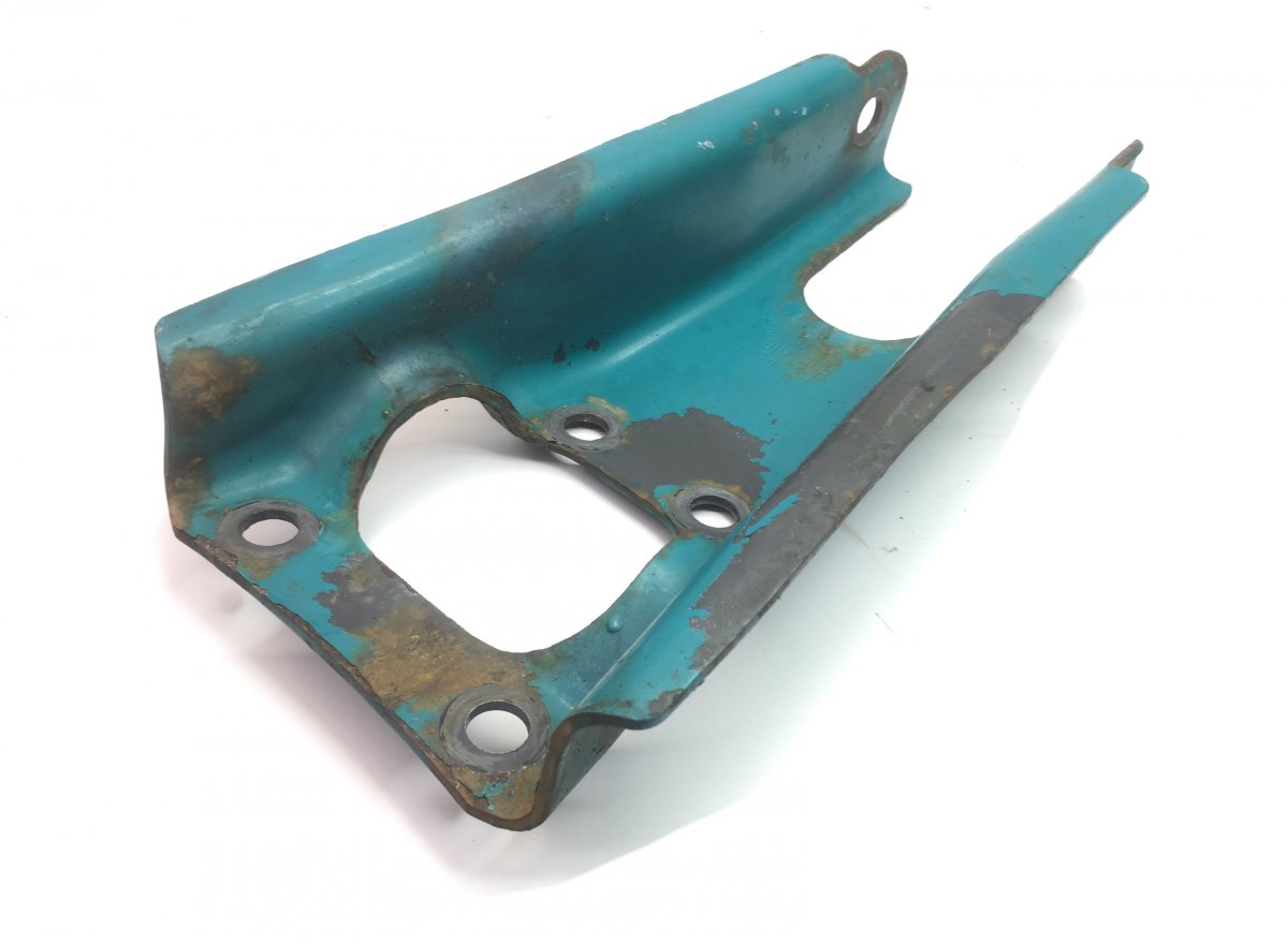 21507833 Shock Absorber Bracket, Front Axle Upper Right VOLVO 3197808 FH12, FH16, NH12, FH, VNL780 (1993-2014)Image