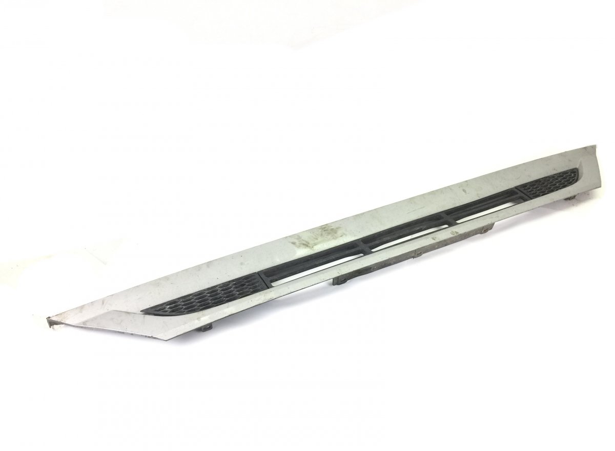 9438852225 Front Bumper Cover, Center MERCEDES-BENZ A9438852225 A9438851825 9438851825 Axor, Actros MP1, MP2, MP3 (1996-2014)Image