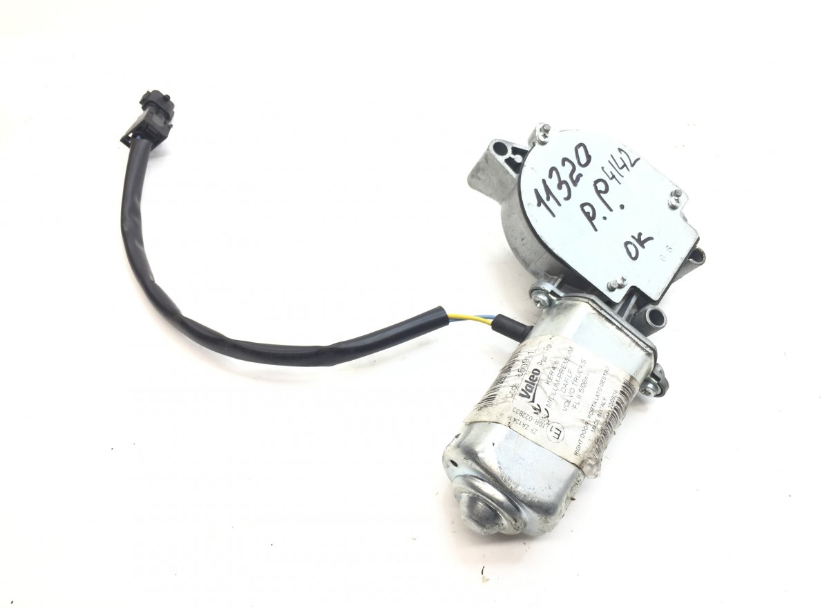 24425138 Moteur du régulateur de fenêtre, droit DAF 1714812 5001852886 1400756 LF45, LF55, LF180, CF65, CF75, CF85 (2001-) VALEOImage