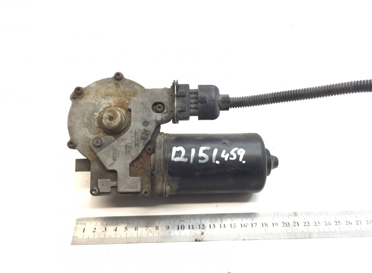 81264016141 Moteur d'essuie-glace MAN 81264016138 81.26401-6138 81264016140 81.26401-6140 81.26401-6141 81.26401-6143 81264016143 81.26401-6133 81264016133 81.26401-6139 81264016139 TGL, TGM, TGS, TGX (2005-2021) VALEOImage