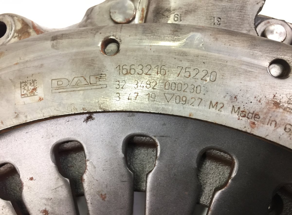 1663216 Clutch Pressure Plate DAF 1458592 1393177 30034363 81303050217 81303050237 A0072504004 A0072505004 A0072506204 A0072509504 0072504004 0072505004 0072506204 0072509504 65CF, 75CF, 85CF, 95XF (1997-2002) SACHSImage