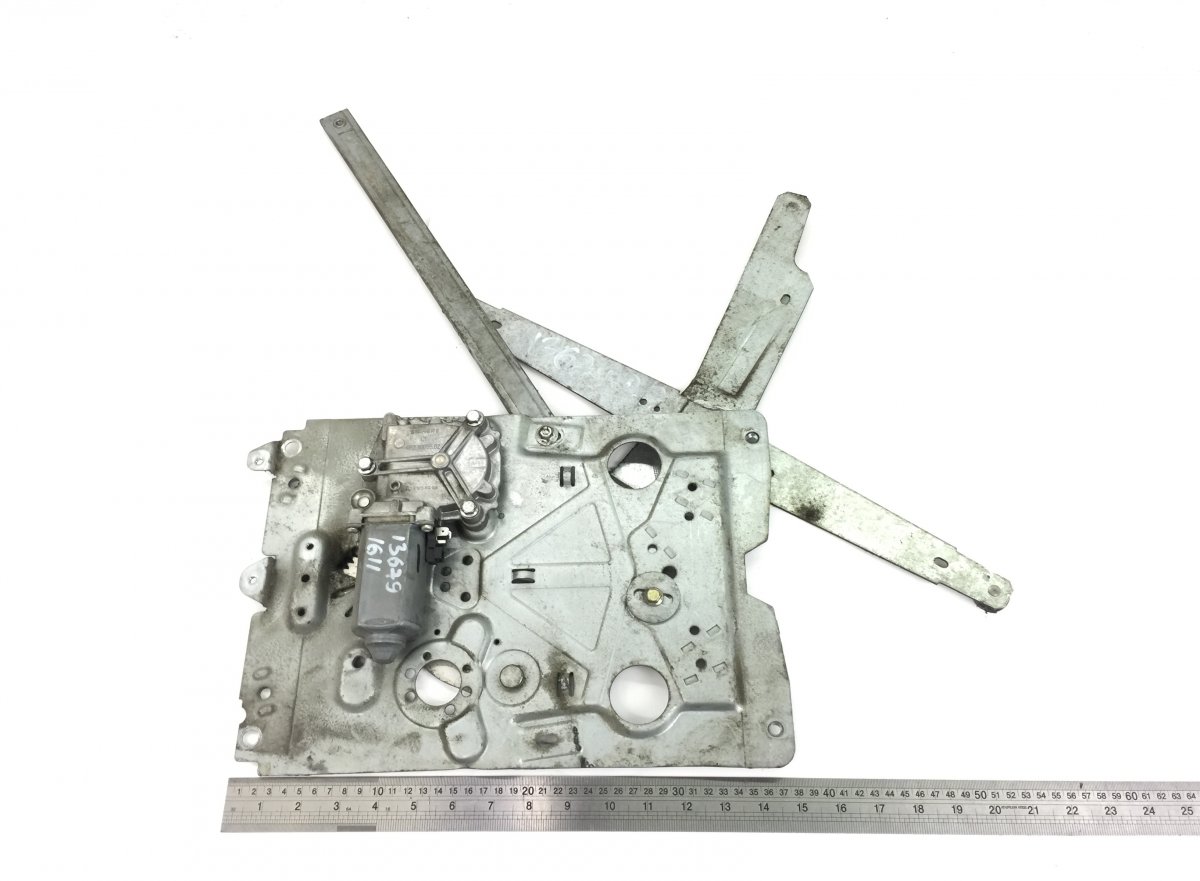 3176546 Moteur du régulateur de fenêtre, droit VOLVO FM7-FM12, FM, FMX (1998-2014)Image