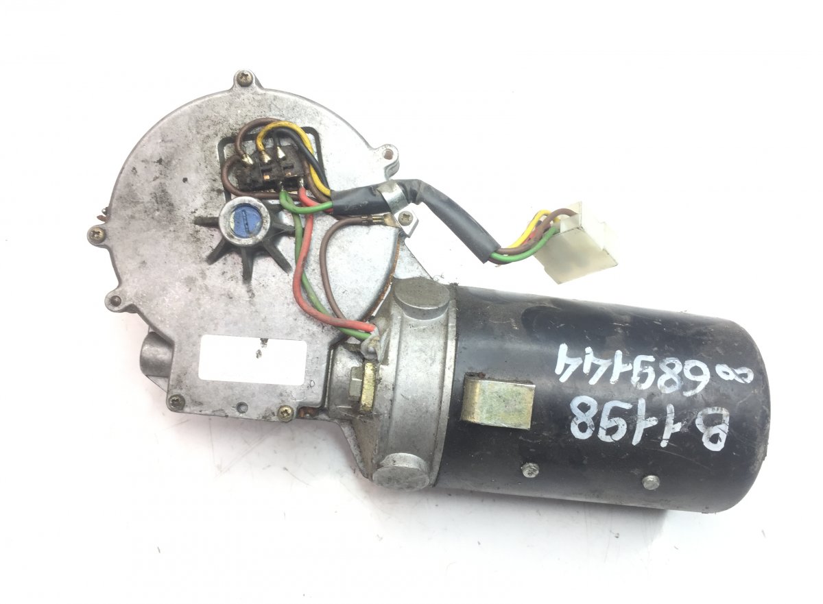 30038263 Silnik wycieraczek przedniej szyby VOLVO 70345684 22672623 1519529 98480223 A0018202042 0018202042 3093014 0390442451 B6, B7, B9, B10, B12 bus (1978-2011) BOSCHImage
