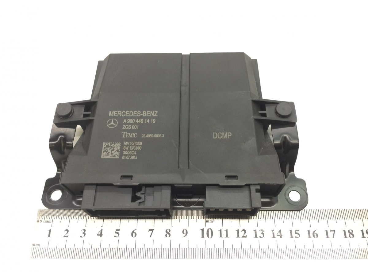 9604461419 Moduł sterowania drzwiami MERCEDES-BENZ A9604461419 A9604461019 A9604460819 A9604461219 9604461019 9604460819 9604461219 Antos, Arocs, Actros MP4 (2012-)Image