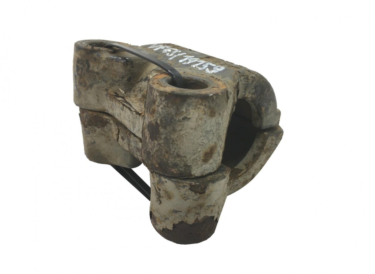 5010557259 Support de barre stabilisatrice, essieu avant inférieur gauche RENAULT TRUCKS Kerax, Midlum (1997-2014) RENAULTImage