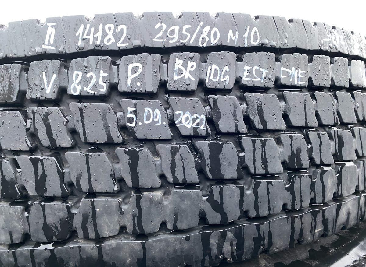 295/80R22.5 Wheel BRIDGESTONE Image