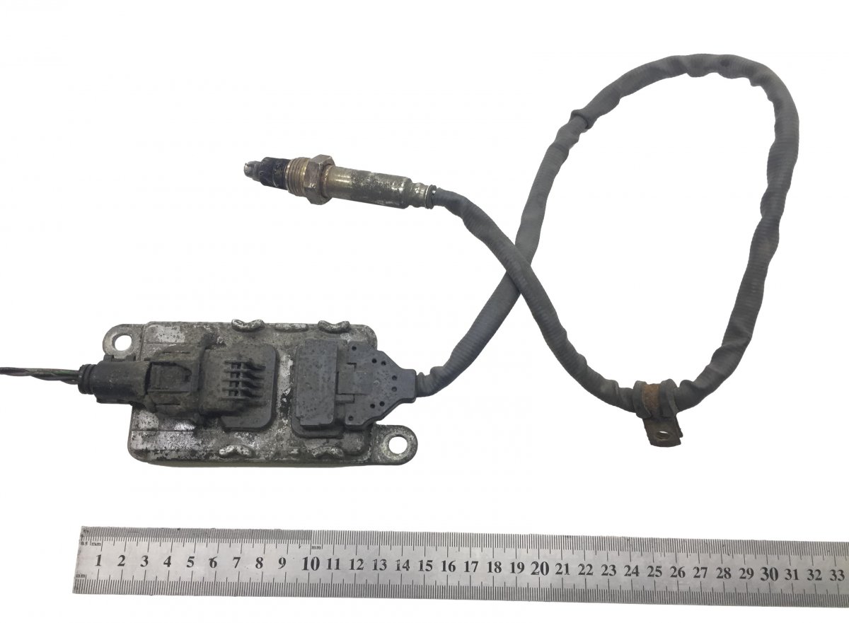 22827993 NOx-Sensor VOLVO 7422827993 22219283 22315990 21984358 201567736 21387788 20873395 20873117 20751663 21567736 85023781 85029781 21244501 21473997 B7, B8, B9, B12 bus (2005-)Image