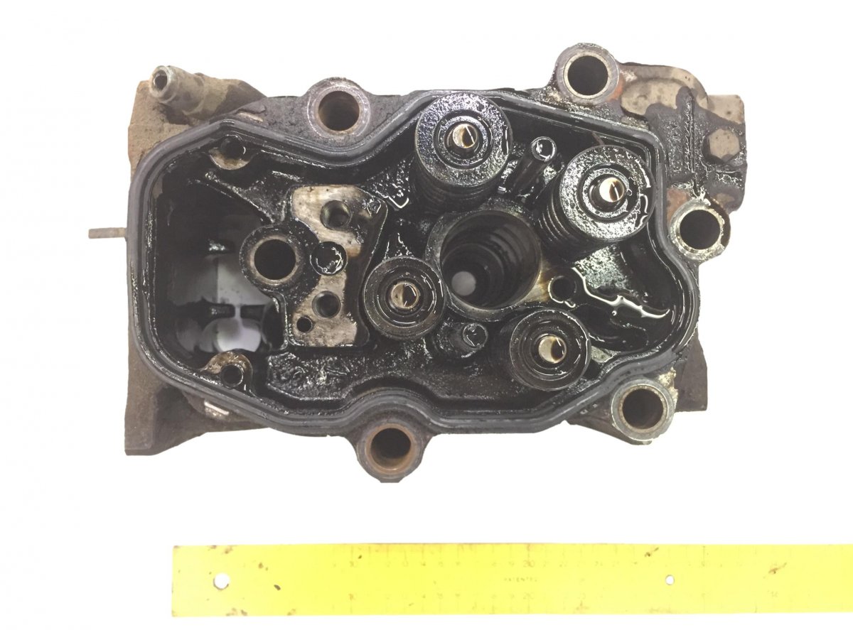 1924437 Zylinderkopf SCANIA 1522361 1743125 1804716 1908204 2005280 1483900 570121 1938801 2128882 1912794 1909204 P,G,R,T-series (2004-2017)Image