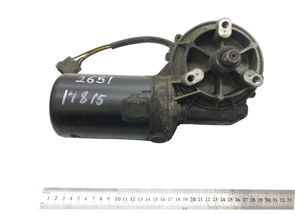 30038263 Moteur d'essuie-glace SCANIA 70345684 22672623 1519529 98480223 A0018202042 0018202042 3093014 0390442451 K-Series (2016-)Image
