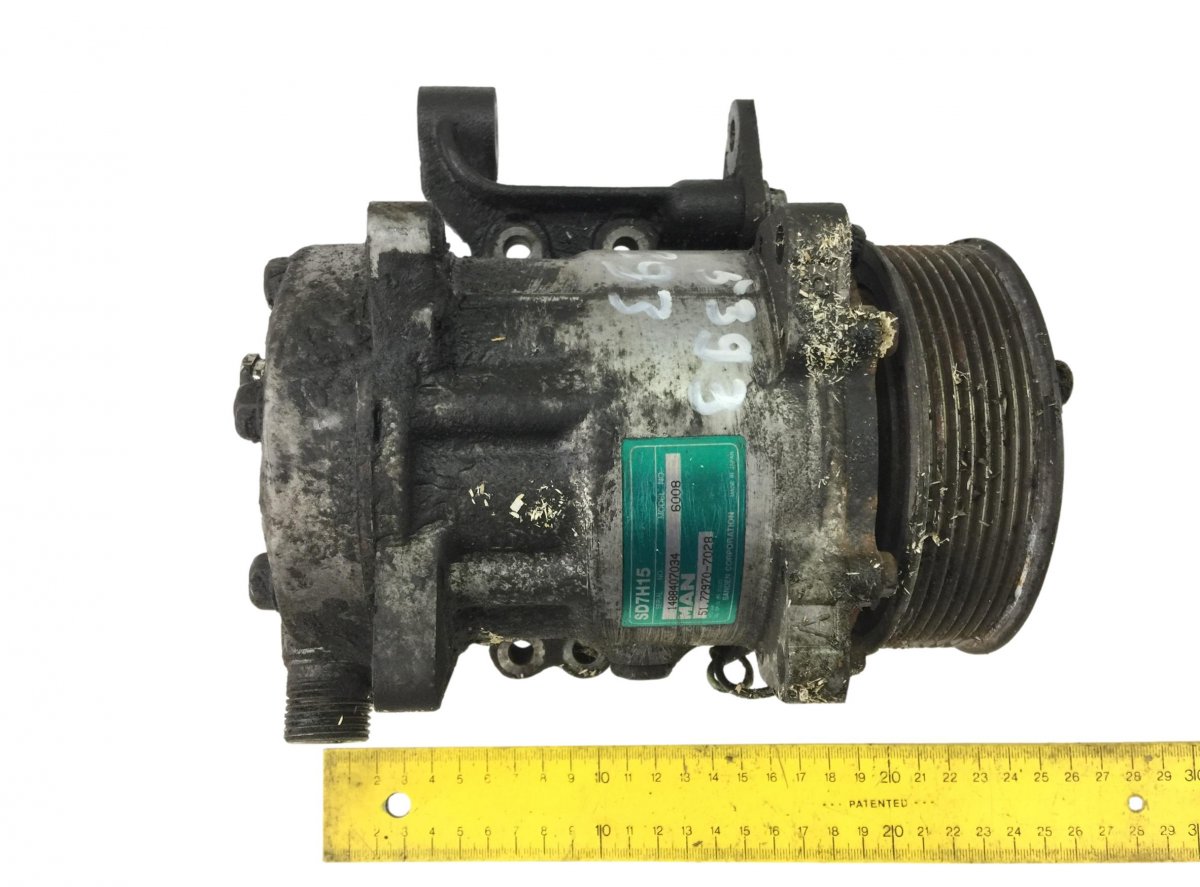 51779707028 AC Compressor / pump MAN 51.77970-7028 81.61906-6012 81619066012 51779709028 51.77970-9028 51779707116 51.77970-7116 51779707099 51.77970-7099 TGL, TGM, TGS, TGX (2005-2021)Image