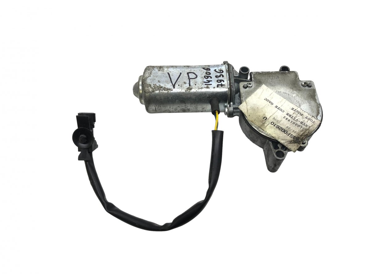 5001852885 Fensterhebermotor, links RENAULT TRUCKS 24425128 1714811 1400755 7484561612 Premium, Premium 2 (1996-2014) RENAULT TRUCKS PREMIUMImage