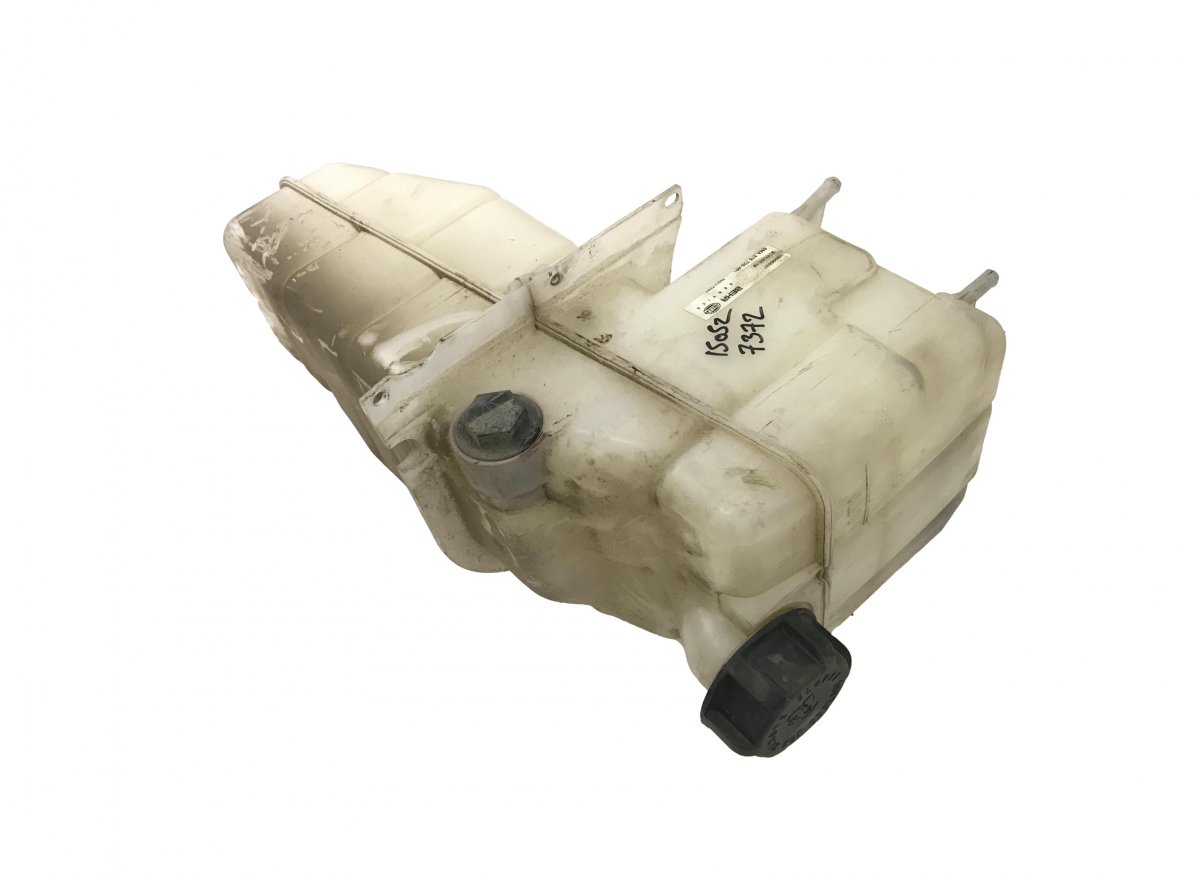 2401668 Expansion Tank SCANIA 1894478 1370707 1849428 1855164 1421090 1492421 1511775 1765735 1882239 2645260 1385966 4-series (1995-2006) BEHRImage