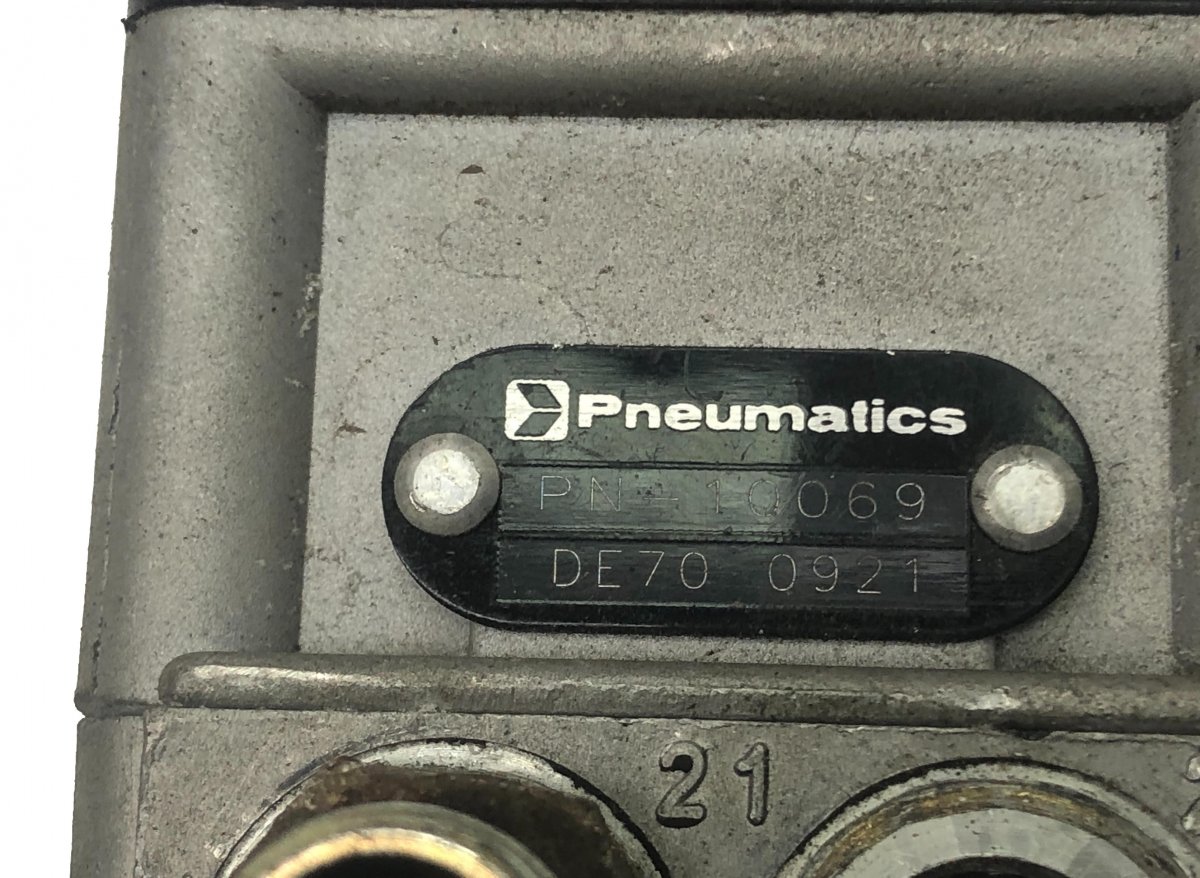 4720174810 Magnetventil Solenoid valve DAF, MERCEDES, MANImage