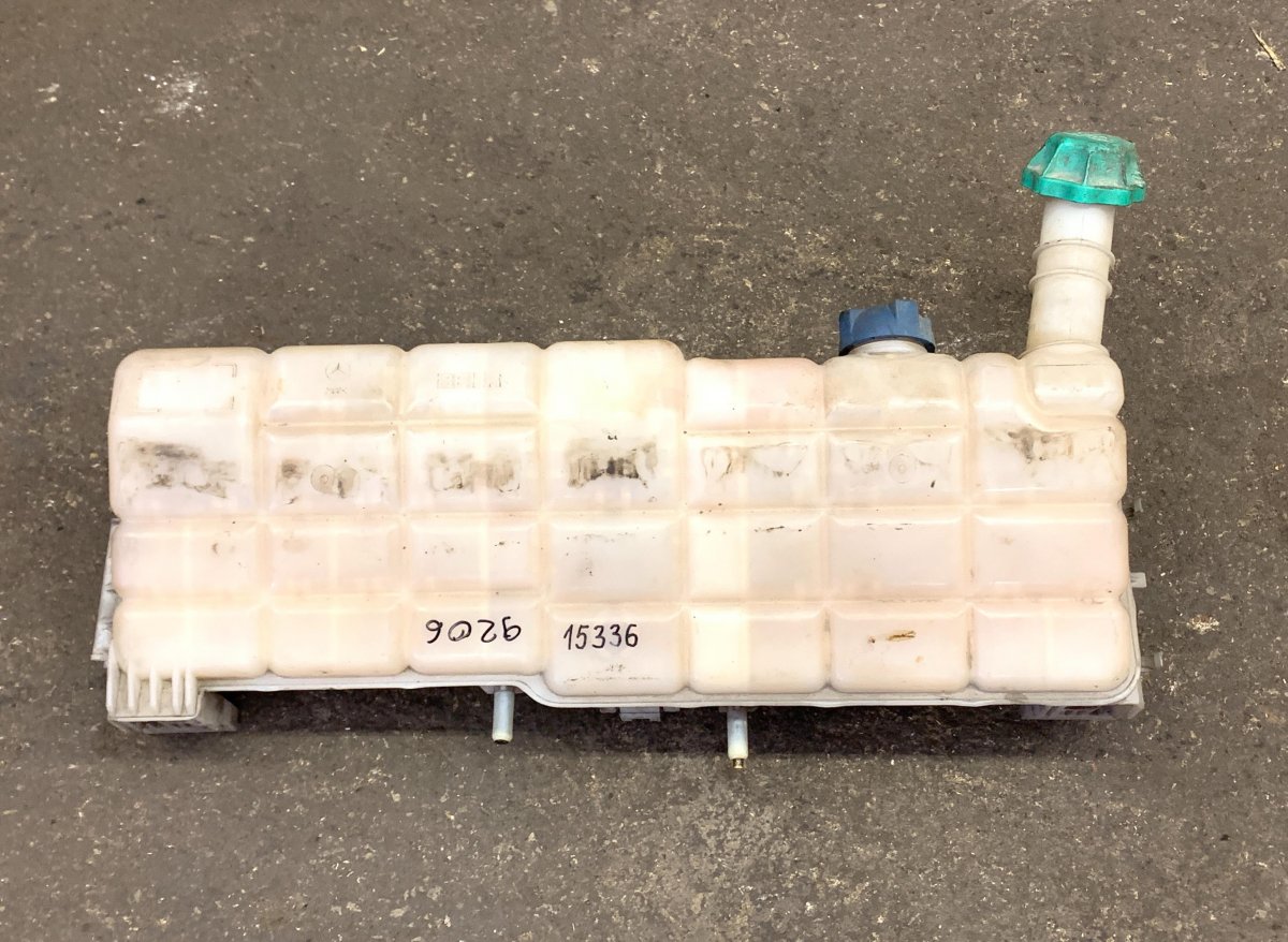 9405010003 Expansion Tank MERCEDES-BENZ A9405010003 Axor 2 (2004-) MERCEDES BENZ BEHRImage