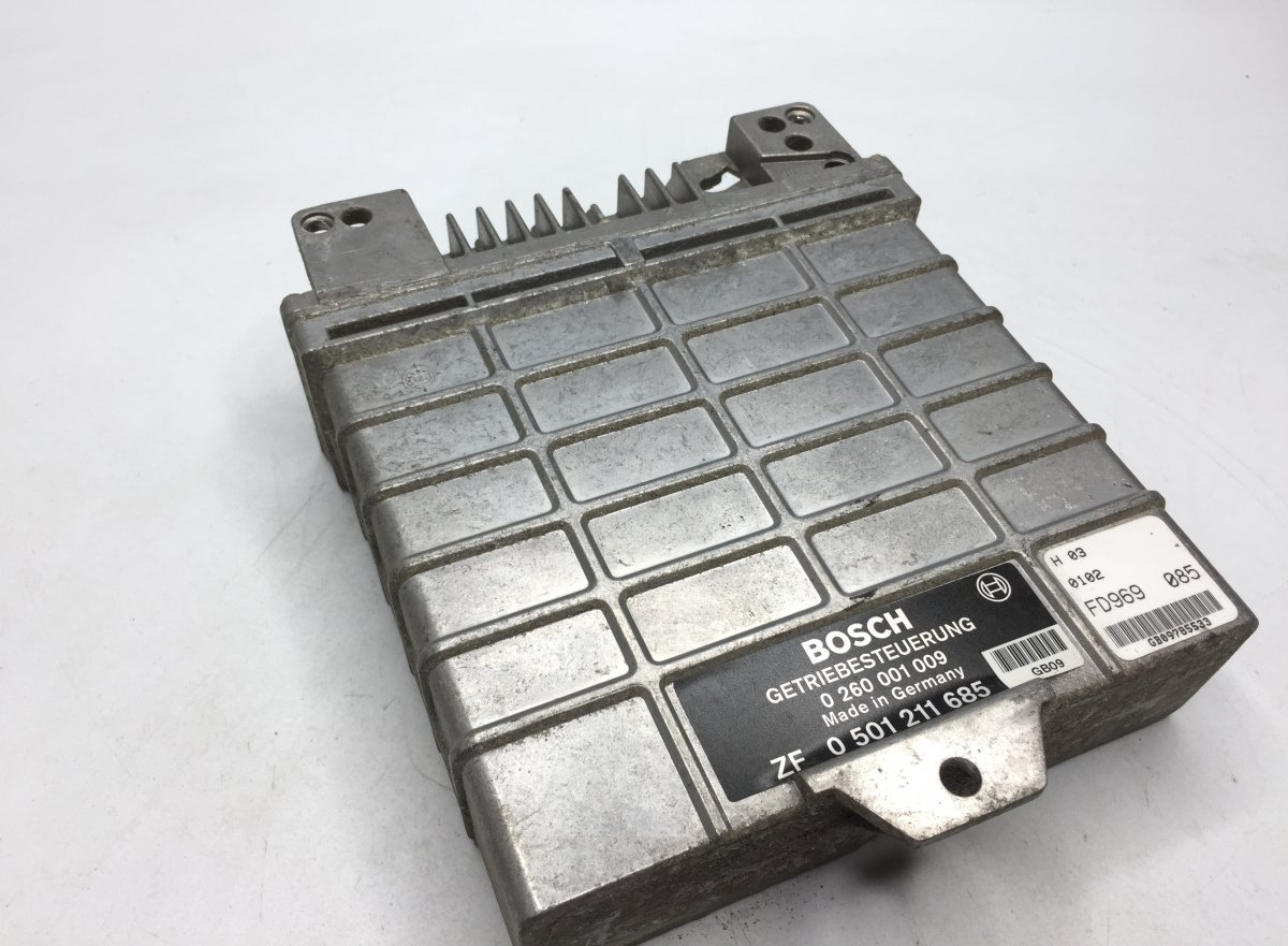 9521660 Unité de contrôle de la boîte de vitesses Electronic Control Unit Gearbox DH10A245/4HP500 VOLVOImage