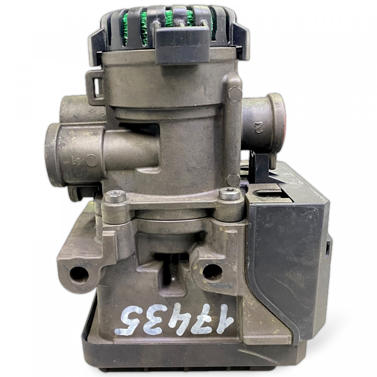 0004295724 EBS Valve, Front Axle Left MERCEDES-BENZ A0004295724 A0004297724 0004297724 Antos, Arocs, Actros MP4 (2012-) KNORR-BREMSEImage