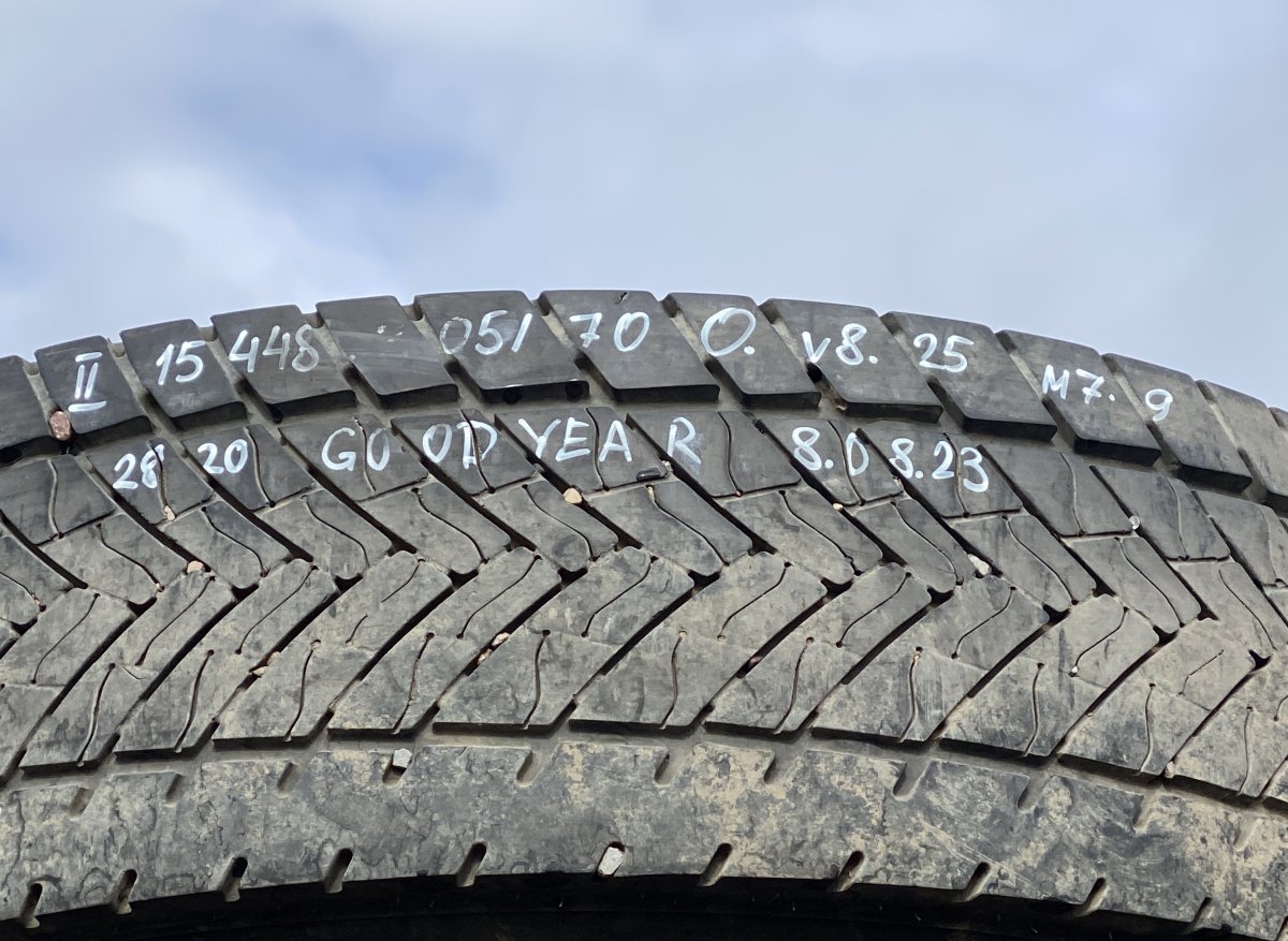 305/70R22.5 GOOD YEAR Image