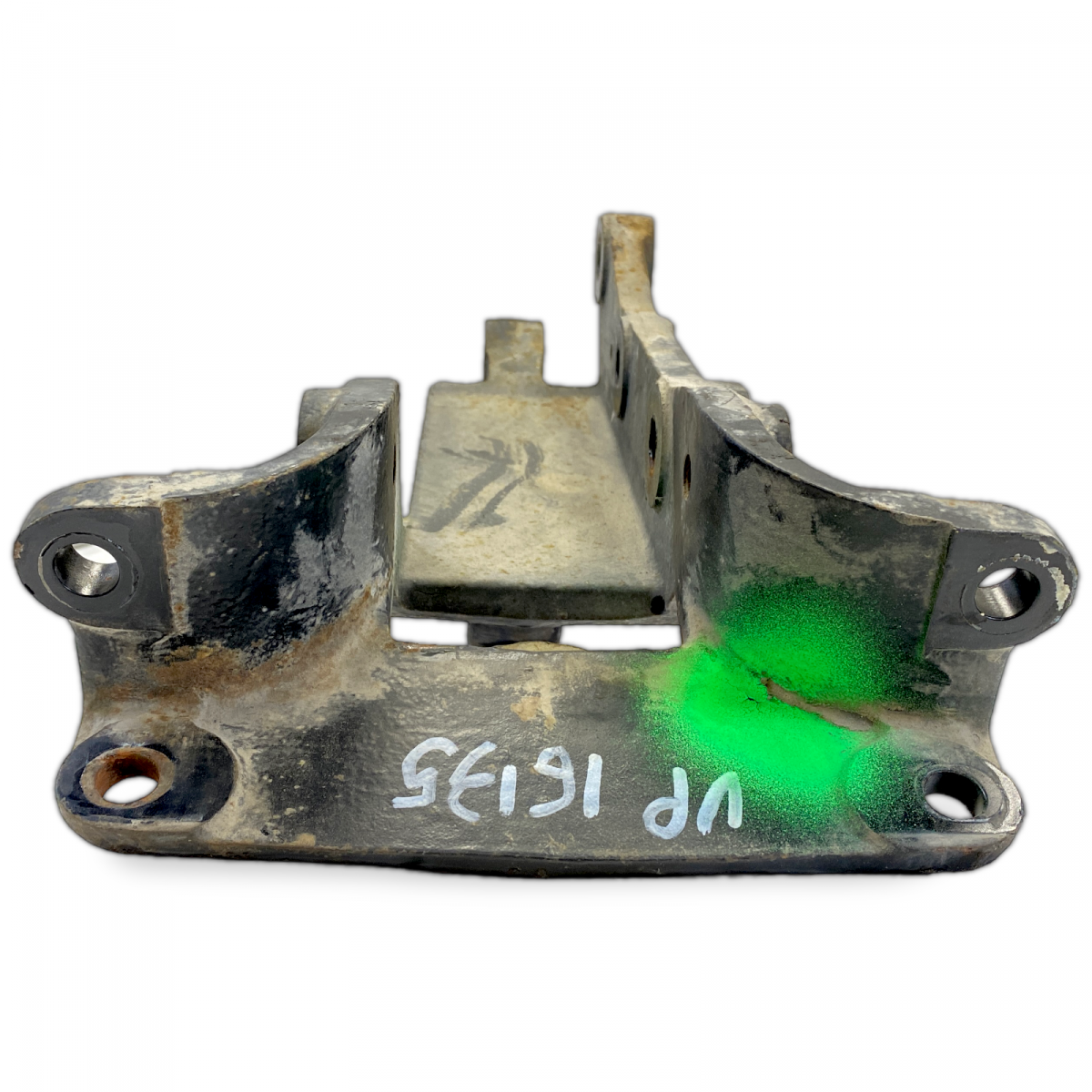 25379010 Cabin Bracket, Front Left VOLVO 5010629267 FL, FE (2005-2014)Image