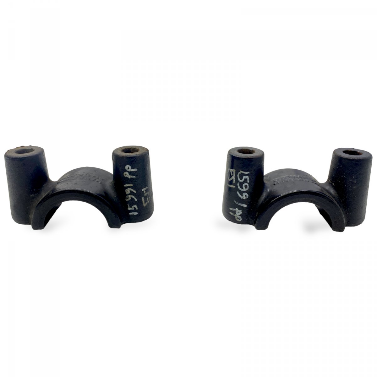 81437183059 Halterung Stabilisator Vorderachse unten rechts MAN 81.43718-3059 81437180059 81.43718-0059 TGL, TGM, TGS, TGX (2005-2021)Image