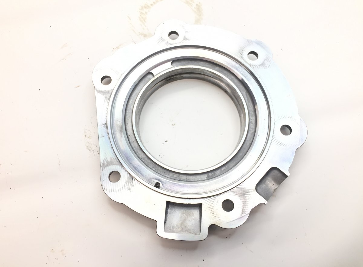 20547687 Gearbox Cover VOLVO 21664147 21550882 B6, B7, B9, B10, B12 bus (1978-2011)Image