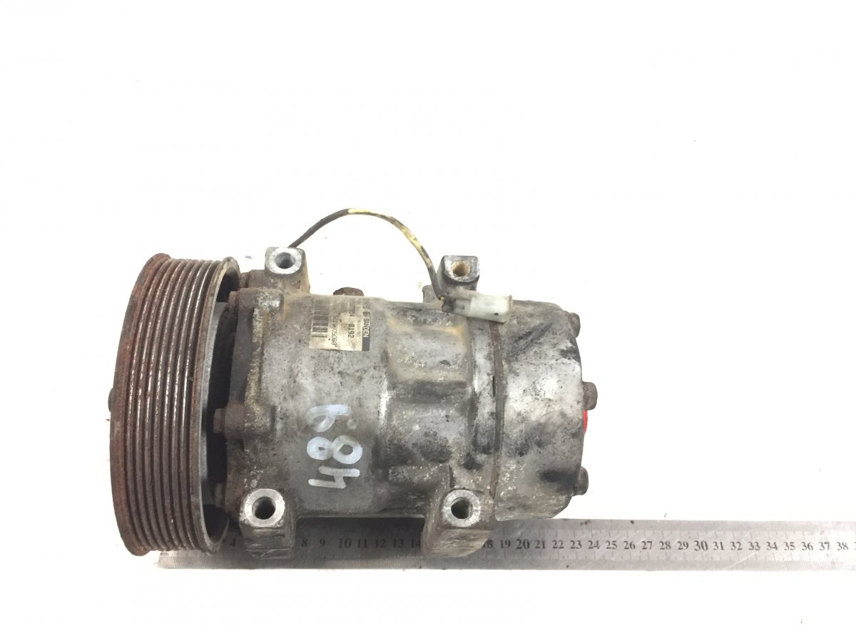 5010605063 Sprężarka / pompa AC RENAULT TRUCKS 7482492298 7485004000 7420982063 5001867206 Magnum (1990-2014) SANDENImage