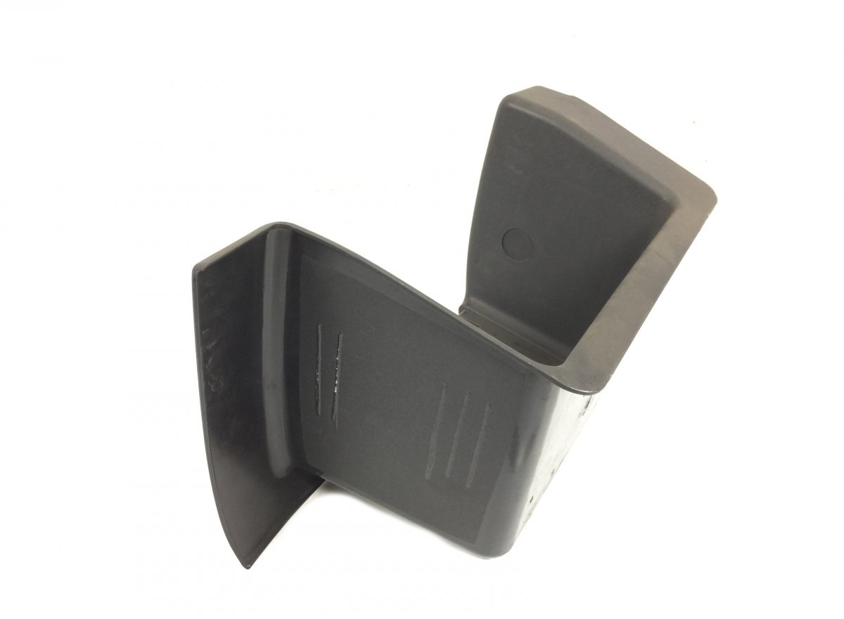 8141003 Step Plate Plastic Body, Small Left - VOLVOImage
