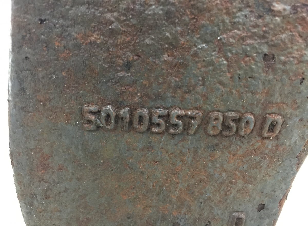 20592658 Suport pentru arcuri lamelare,  axa față spate dreapta VOLVO 5010557850 FL, FE (2005-2014)Image