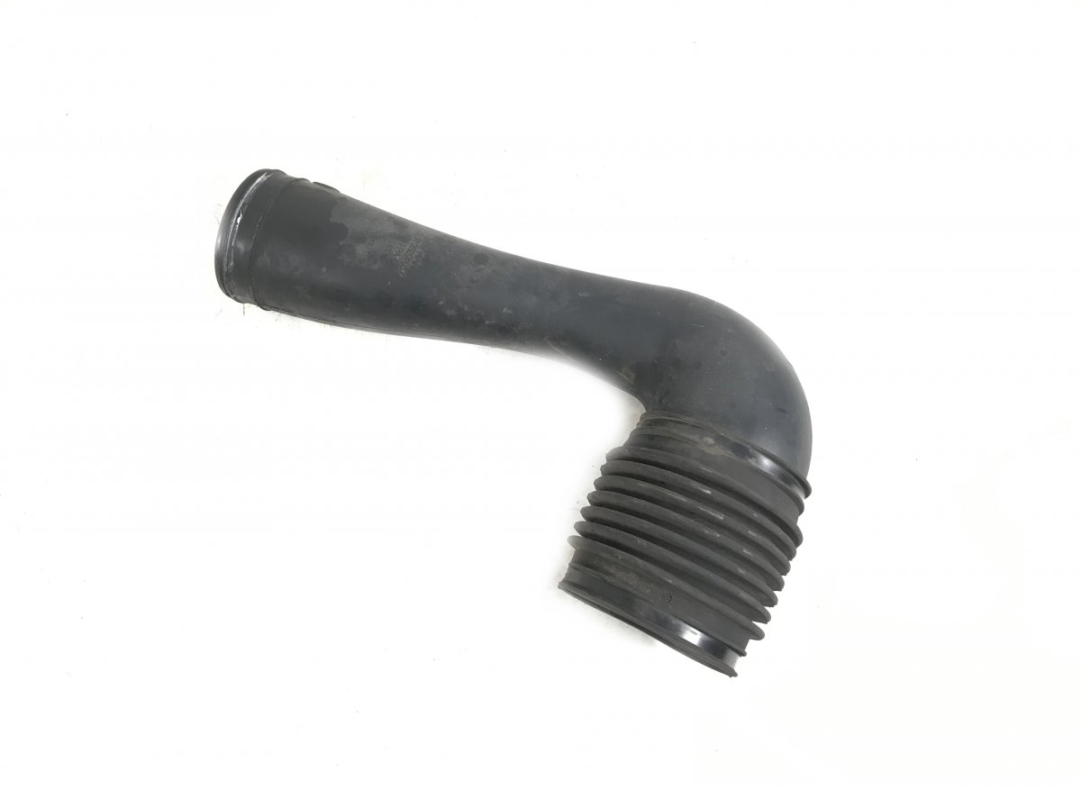 81082010572 Air Intake Pipe from Air Filter to Turbocharger MAN 81.08201-0572 81082010490 81.08201-0490 81964200519 81.96420-0519 TGL, TGM, TGS, TGX (2005-2021)Image