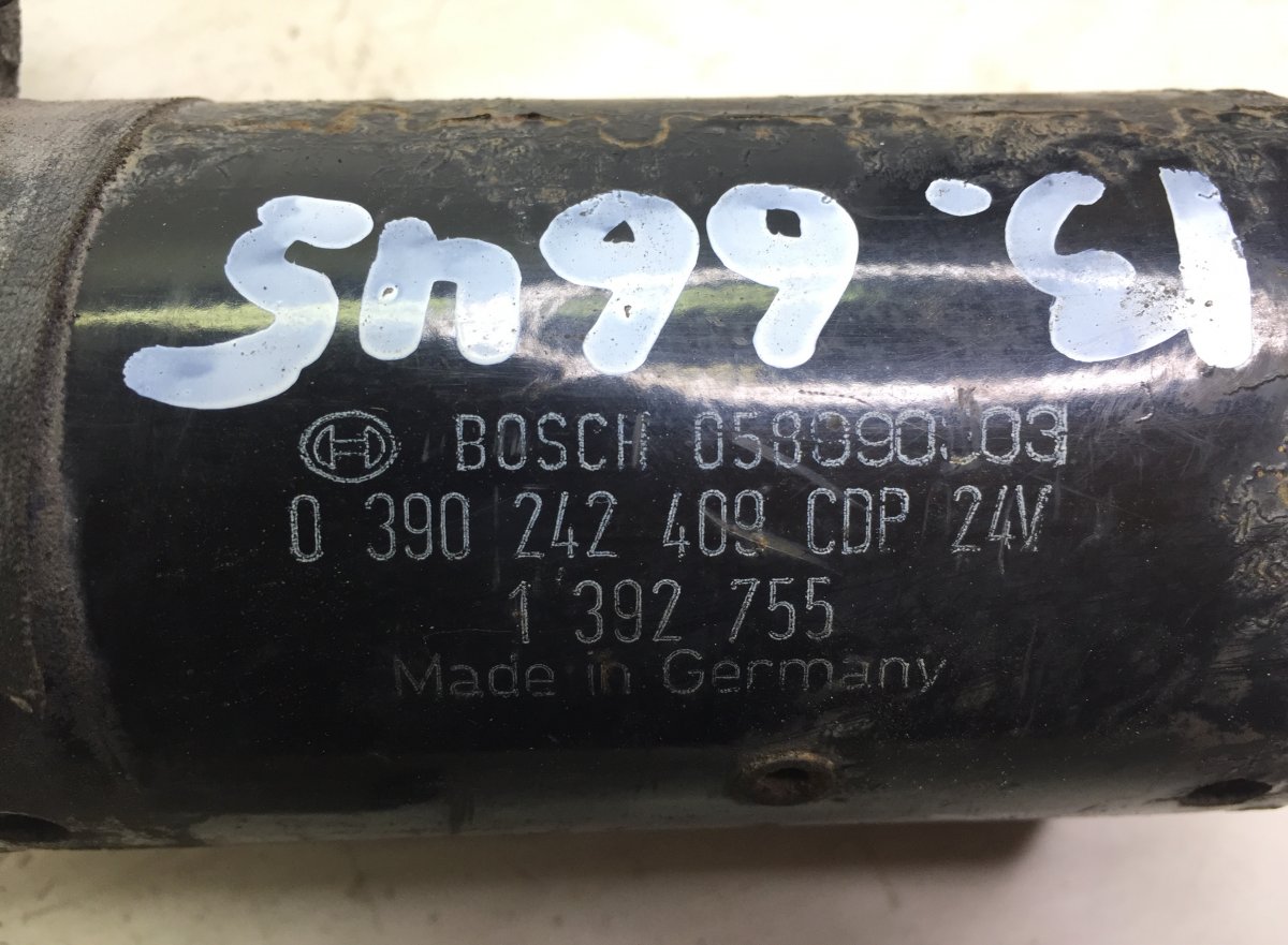1392755 Silnik wycieraczek przedniej szyby SCANIA 1858661 2348384 4-series (1995-2006) BOSCHImage
