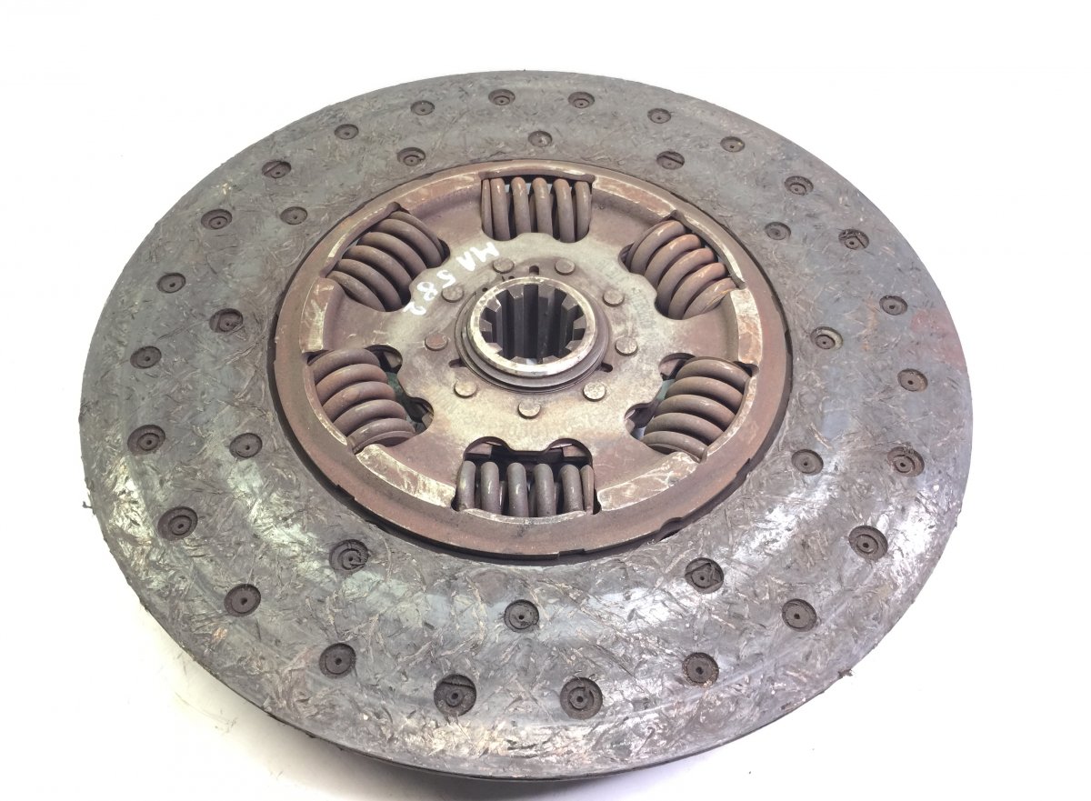 81303010575 Clutch Disc MAN 81.30301-0575 81.30301-0488 81303010488 81.30301-0561 81303010561 81.30301-0562 81303010562 81.30301-0012 81303010012 81303019488 81.30301-9488 807735 807733 TGL, TGM, TGS, TGX (2005-2021)Image