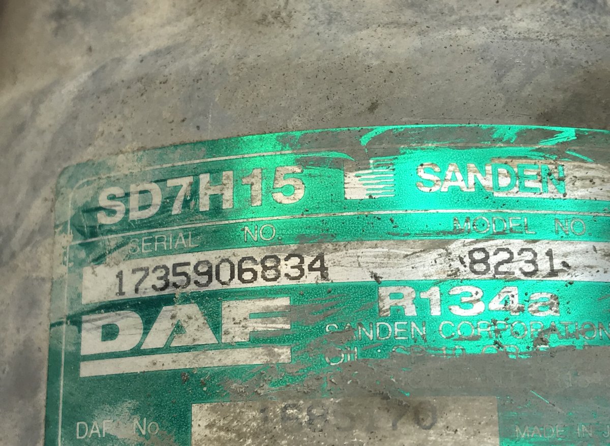 SD7H15-8231 Klimakompressor DAF 1685170 1815581 1641183 1458999 1901751 1864126 XF95, XF105 (2001-2014)Image