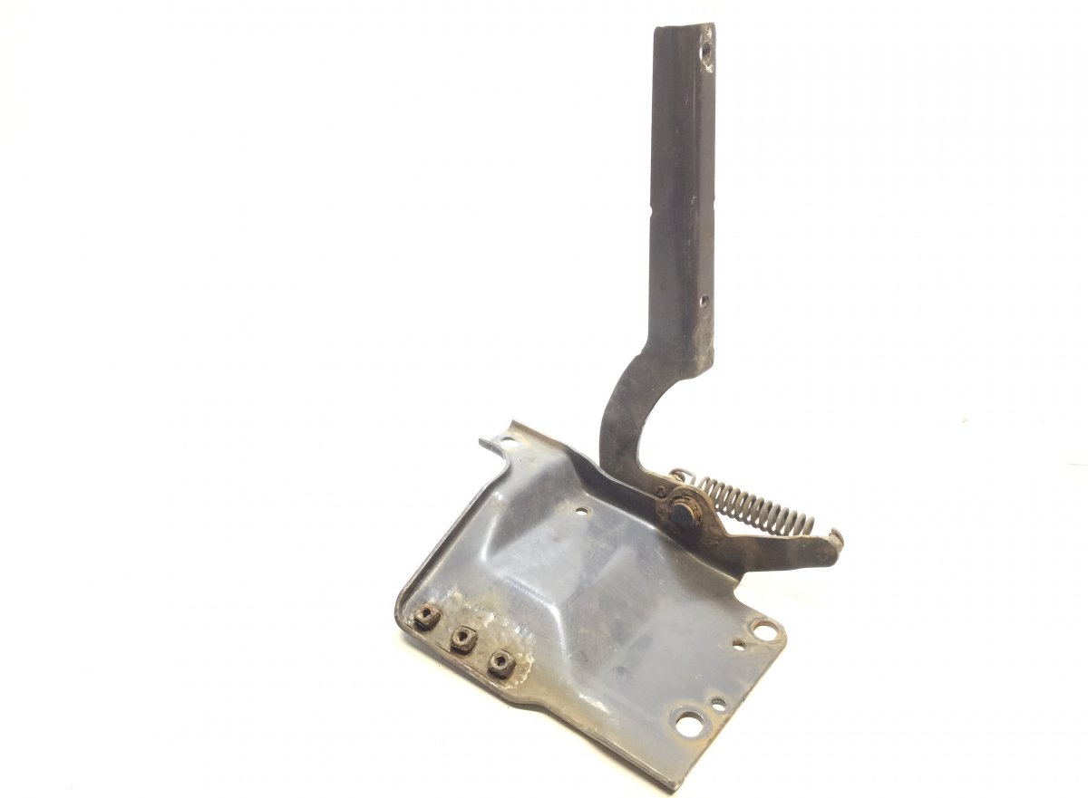 1742265 Lower Grille Hinge, Right Scania P, G, R, T- SeriesImage