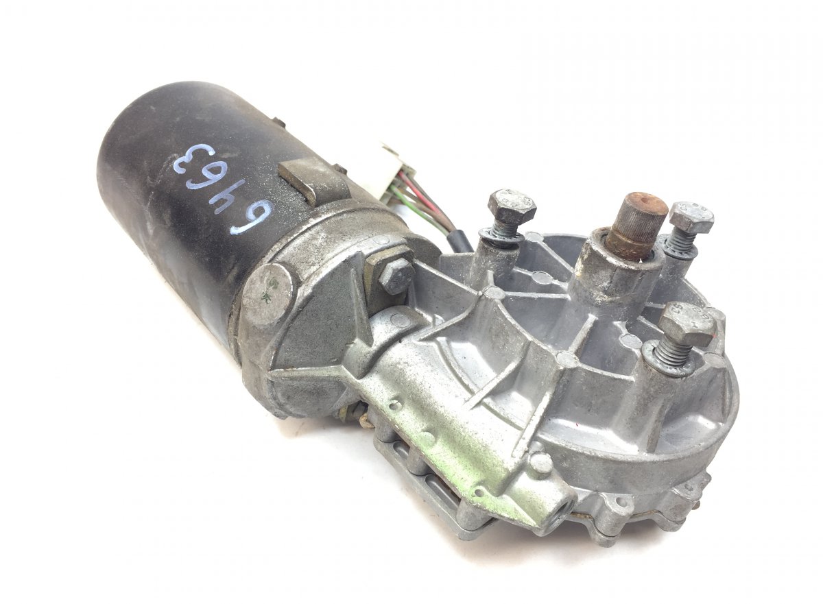 70332807 Windscreen Wiper Motor VOLVO B6, B7, B9, B10, B12 bus (1978-2011) BOSCHImage