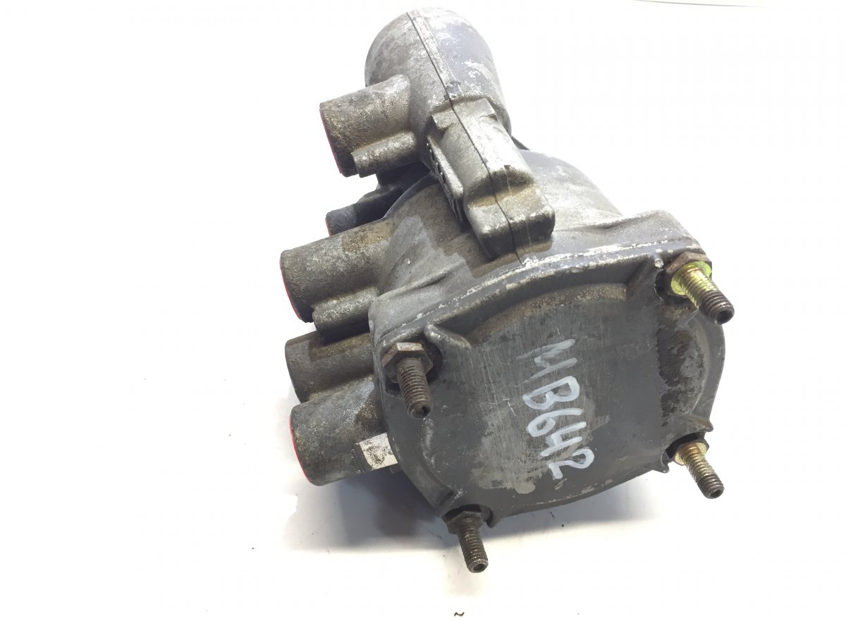 0004319513 Trailer Brake Valve MERCEDES-BENZ A0004319513 A0004318313 0004318313 A0004318213 0004318213 Axor 2 (2004-) HALDEXImage