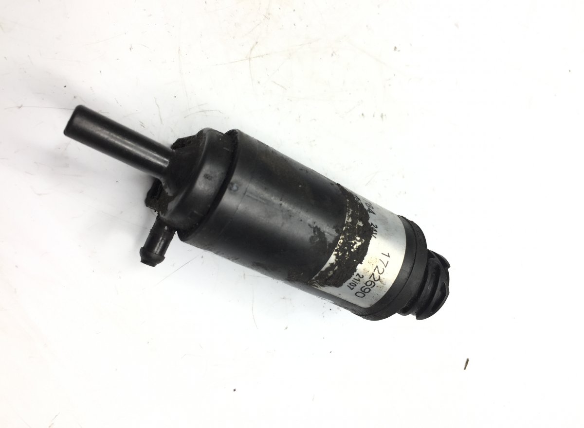 81264856033 Pump för glasspolare SCANIA 1548504 2274186 1722690 81264856032 81.26485-6032 81.26485-6033 A0008694021 0008694021 P,G,R,T-series (2004-2017) VALEOImage