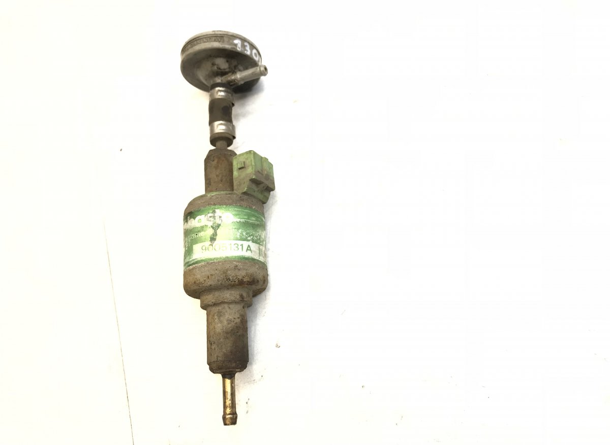 5010398106 Kraftstoffpumpe Wasserheizung VOLVO 20754617 20443898 A0014705594 0014705594 FH12, FH16, NH12, FH, VNL780 (1993-2014) WEBASTOImage