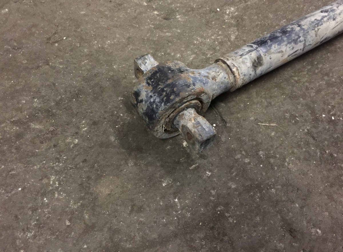 1942075 Torque Rod, Front Axle Right SCANIA 1393298 1101843 1379423 4-series (1995-2006)Image