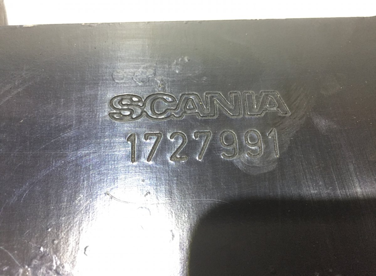 1727991 Suport far, stânga SCANIA 1438557 P,G,R,T-series (2004-2017)Image