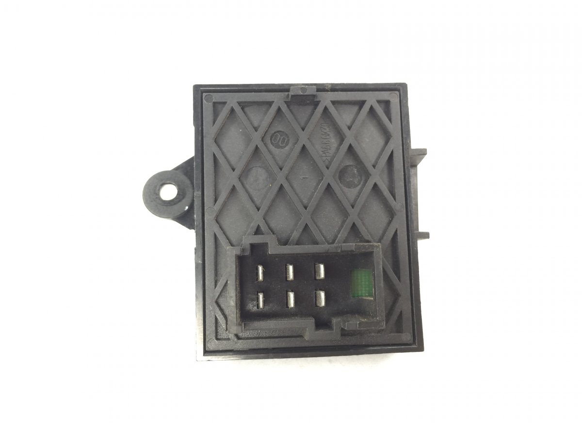 1724926 Switch, On-Board Computer SCANIA 1502027 P,G,R,T-series (2004-2017)Image
