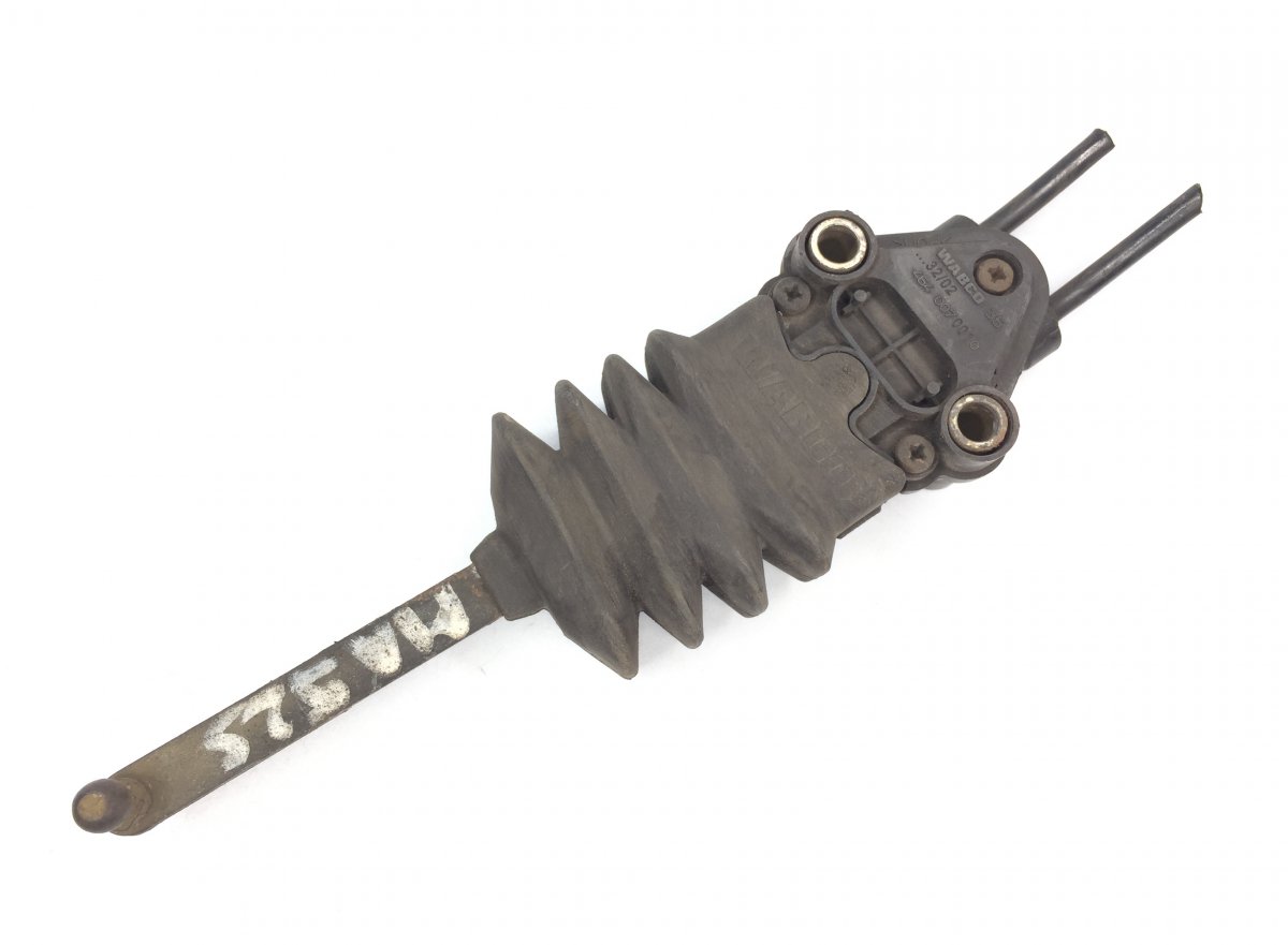 5021170189 Cabin Height Regulator, Rear MAN 1934938 7420746460 81.43610-6129 81436106129 81.43610-6124 81436106124 1445900 1341990 8188642 1505081 5010136105 TGA WABCOImage