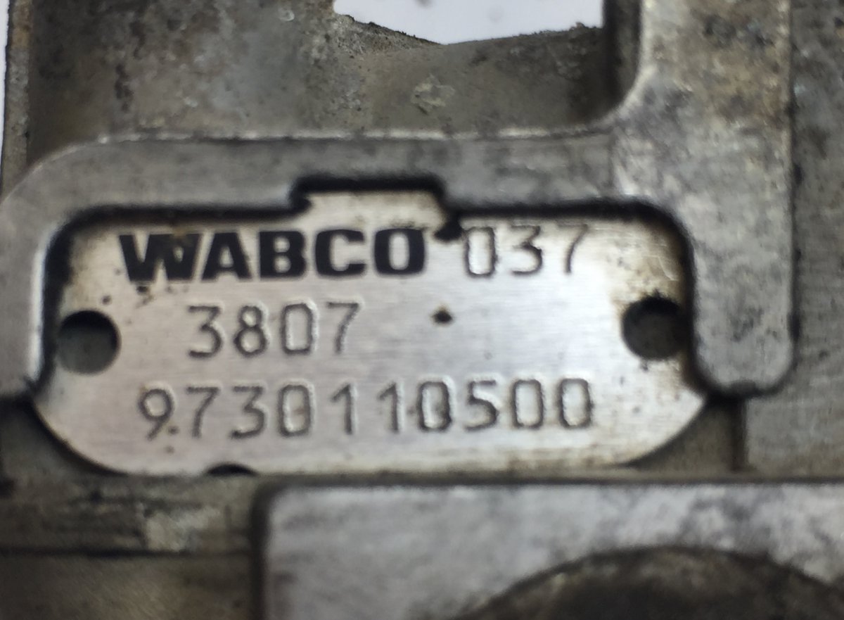 1425183 Relay Valve SCANIA 1342598 1350118 1935660 1504903 P,G,R,T-series (2004-2017) WABCOImage