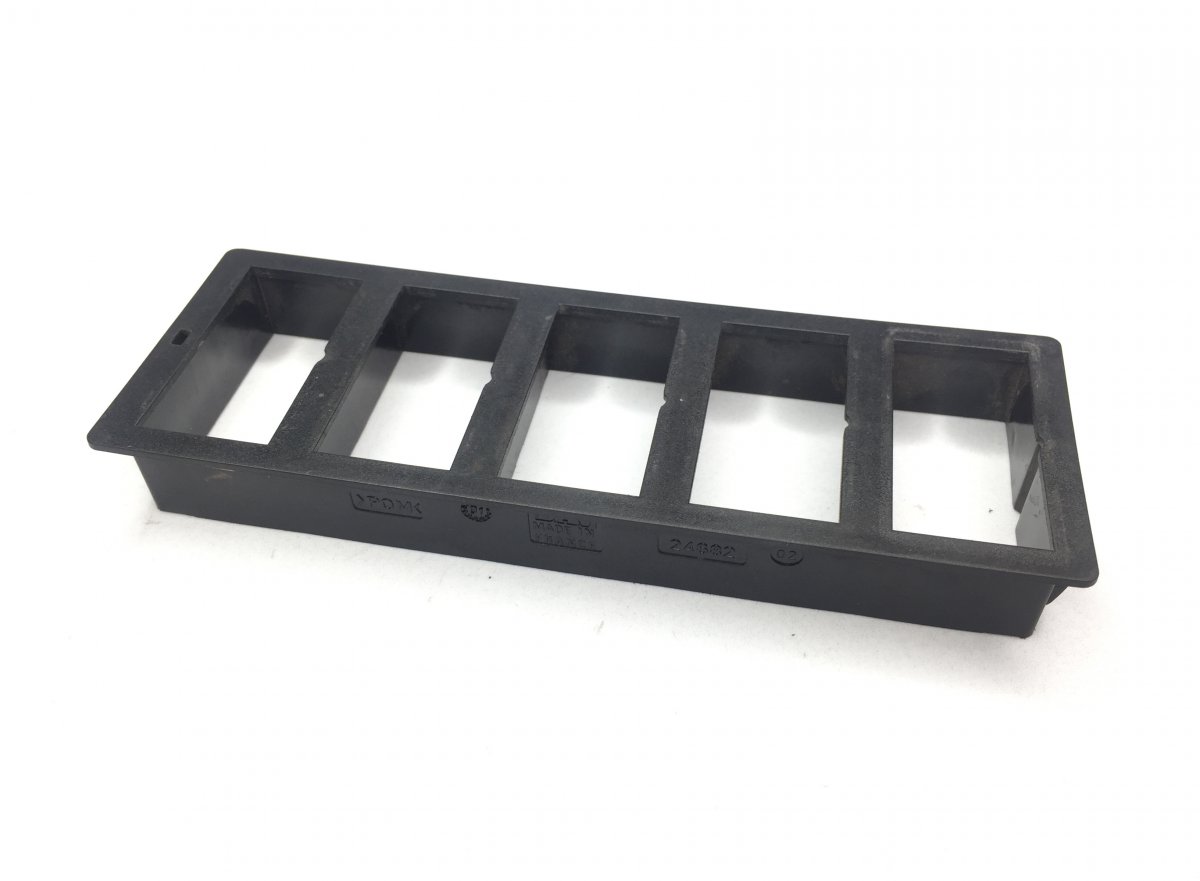5010232158 Kytkinten suojapaneeli RENAULT TRUCKS Premium, Premium 2 (1996-2014) RENAULT TRUCKSImage