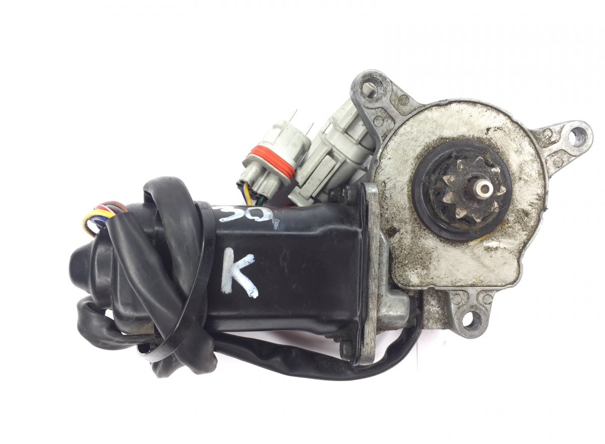 81286016143 Moteur du régulateur de fenêtre, droit MAN 81286016130 812860126126 81.28601-6130 81.28601-6143 81.28601-6126 81286016126 81286016113 81.28601-6113 TGA DELPHIImage