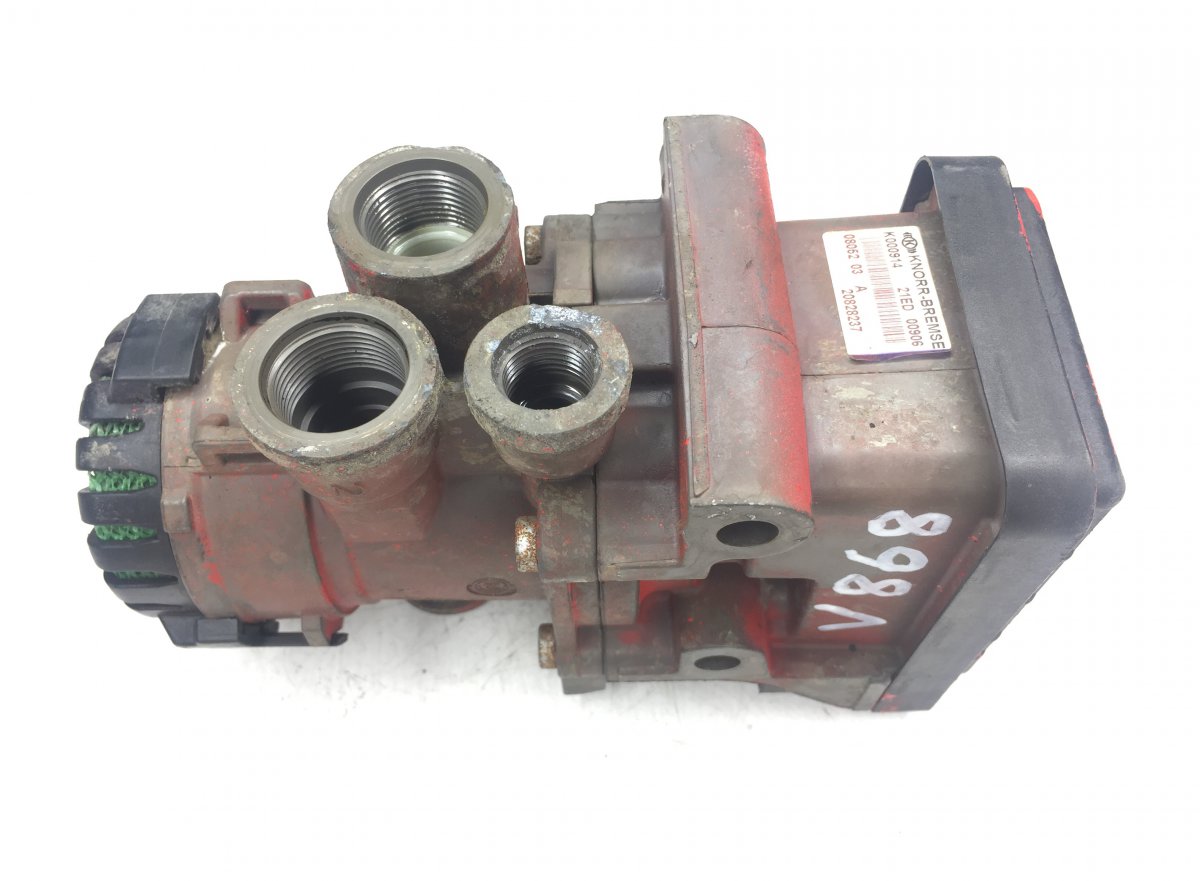 21122034 EBS Valve, Front Axle Left VOLVO 20828237 20570906 20428938 5801290649 7485003022 7420828237 7420428938 7420570906 504100409 7421122034 5801910304 FH12, FH16, NH12, FH, VNL780 (1993-2014) KNORR-BREMSEImage