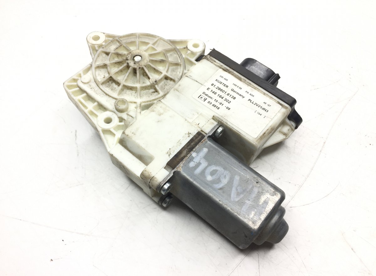 81286016138 Silnik regulatora szyby, prawy MAN 81.28601-6138 81.25970-6108 81259706108 TGL, TGM, TGS, TGX (2005-2021)Image
