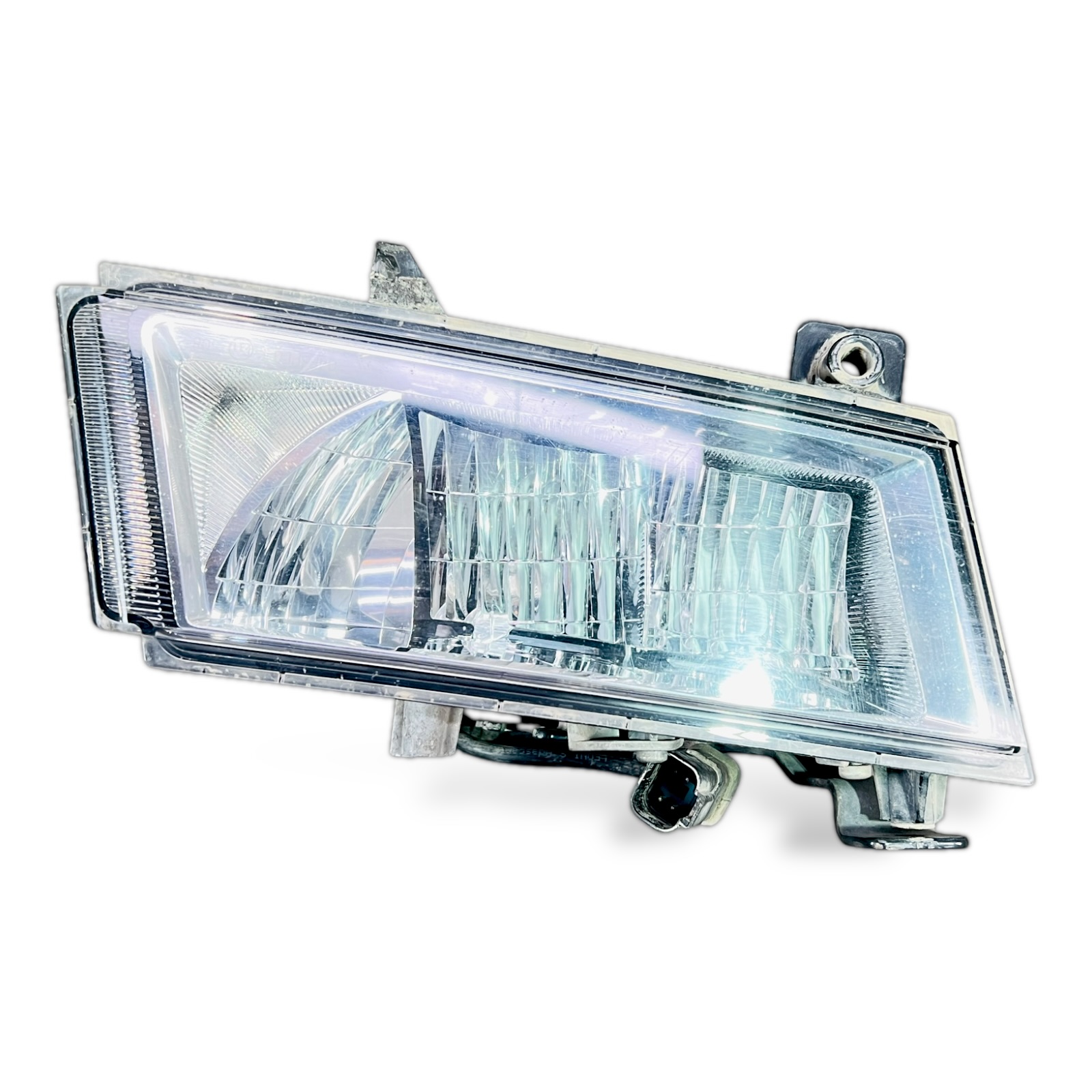 2552715 Fog Lamp, Right for SCANIA L,P,G,R,S - seriesImage