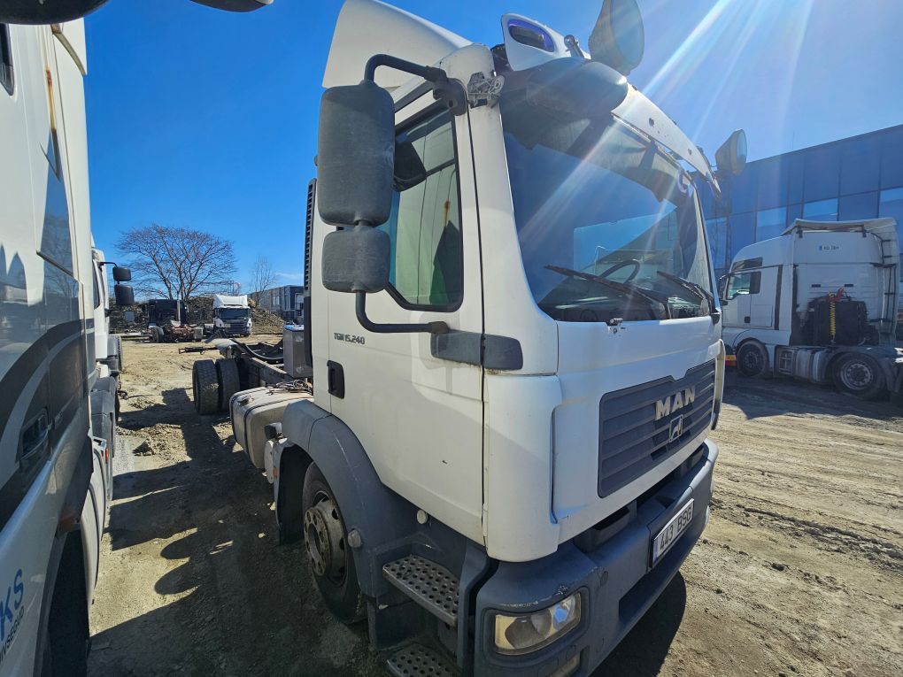 MAN TGM 2007 Year 240hp 6871cm3, 176kw (D0836LFL50) Manual (12AS1210TO) Reducer 4,11 Mileage (519959).Image