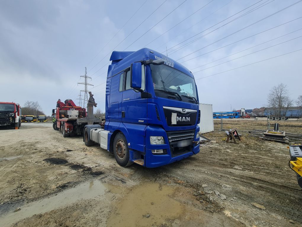 Engine defect MAN TGX 2017 Year 460hp 12419cm3, 338kw (D2676LF52) Automatic (12+2GZ2700DD)  Reducer 2,53 Mileage (822721km)Image