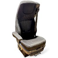 2104652 Driver Seat, Left GRAMMER DAF XF106