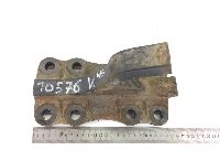 9413250109 Hållare för V-arm, vänster MERCEDES-BENZ A9413250109 Atego, Atego 2, Atego 3 (1996-)